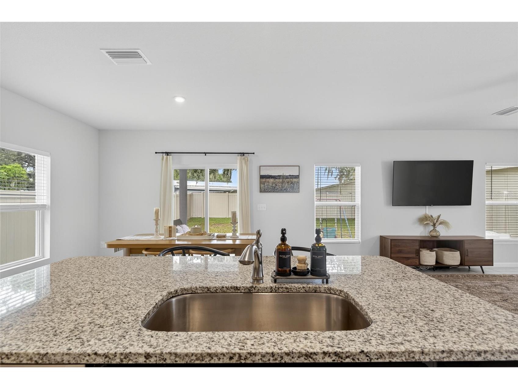 35021 Jomar Avenue Zephyrhills FL 33541 TB8424769 image12