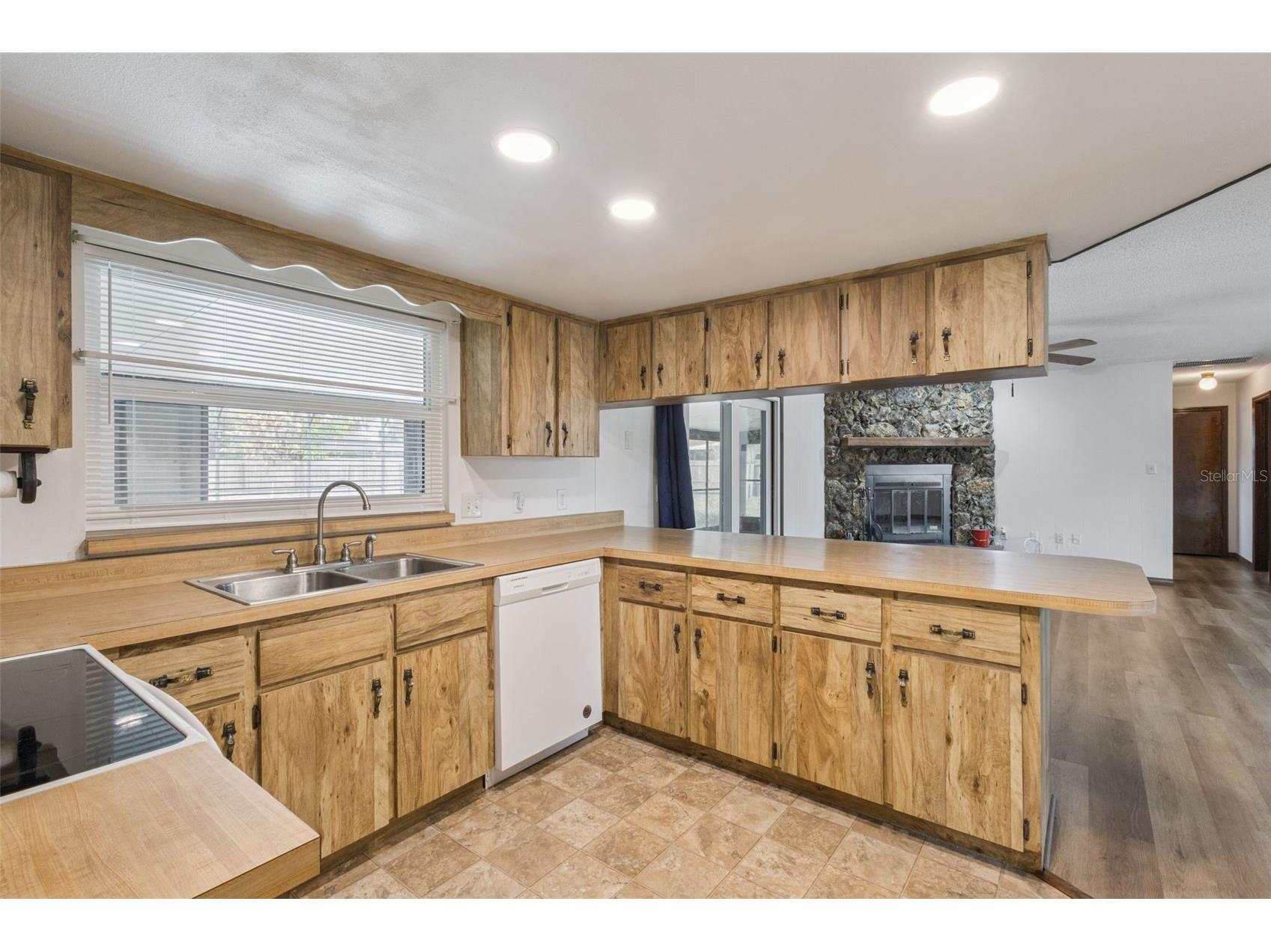 35025 Raintree Drive Fruitland Park FL 34731 G5108166 image9