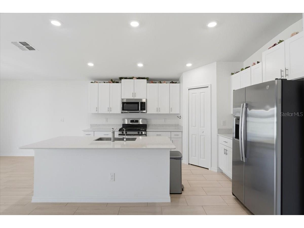 35029 Brackett Bend Zephyrhills FL 33541 L4962552 image20
