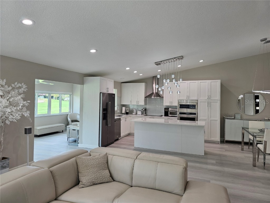 3503 Avenida Madera #B Bradenton FL 34210 A4586813 image3