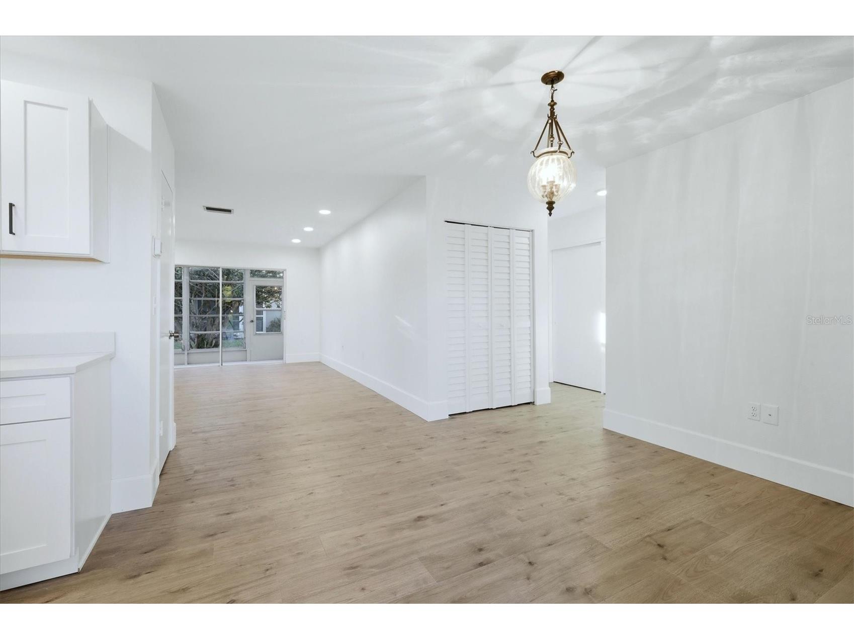 3504 38th Street W Bradenton FL 34205 A4687189 image6
