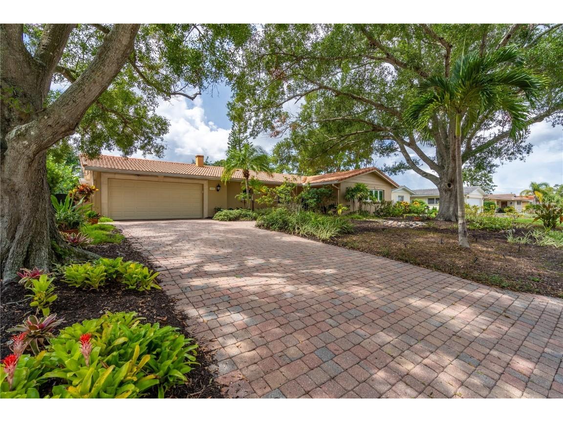 3504 Brookline Drive Sarasota FL 34239 A4582294 image1