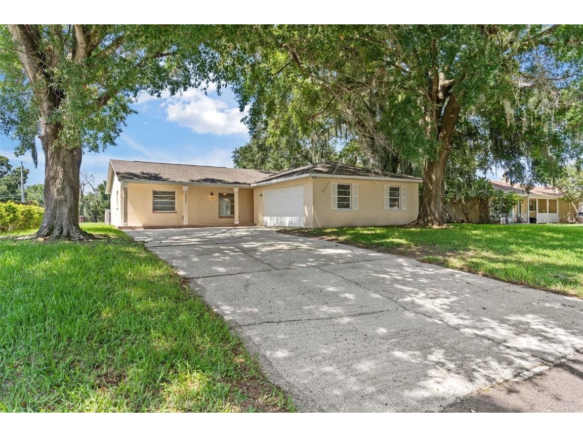 3504 Christina Groves Circle N Lakeland FL 33813 C7494825 image1