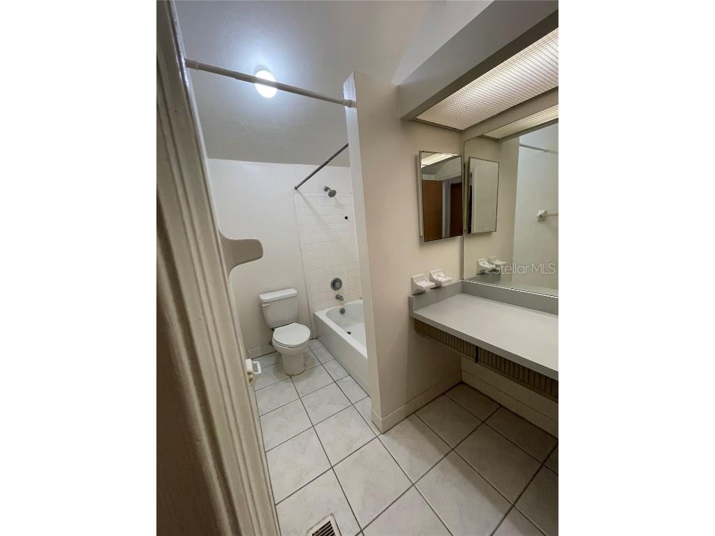 3504 NW 37th Avenue Gainesville FL 32605 GC533176 image12