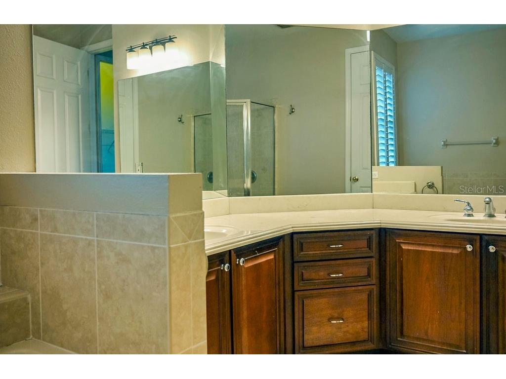 3504 Shorewood Drive Kissimmee FL 34746 O6319449 image24