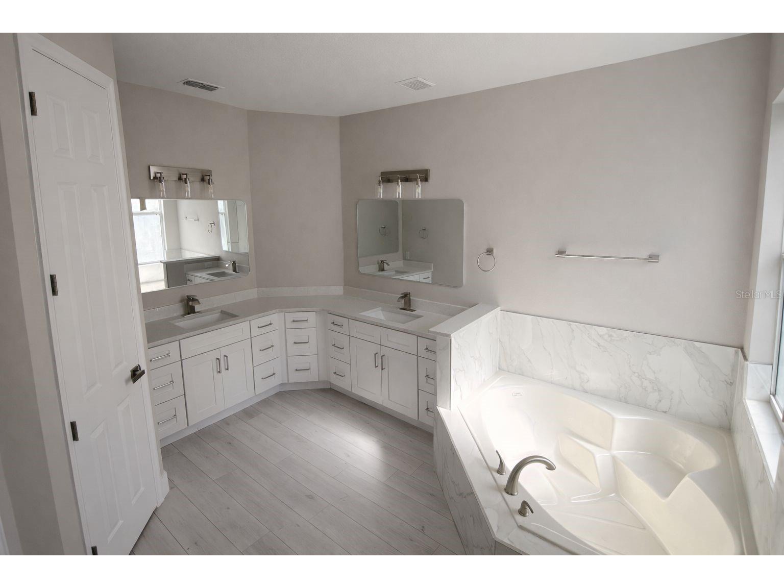 3504 Valleyview Drive Kissimmee FL 34746 O6382727 image11