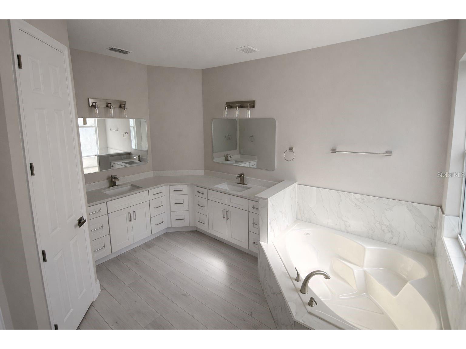 3504 Valleyview Drive Kissimmee FL 34746 O6398665 image11