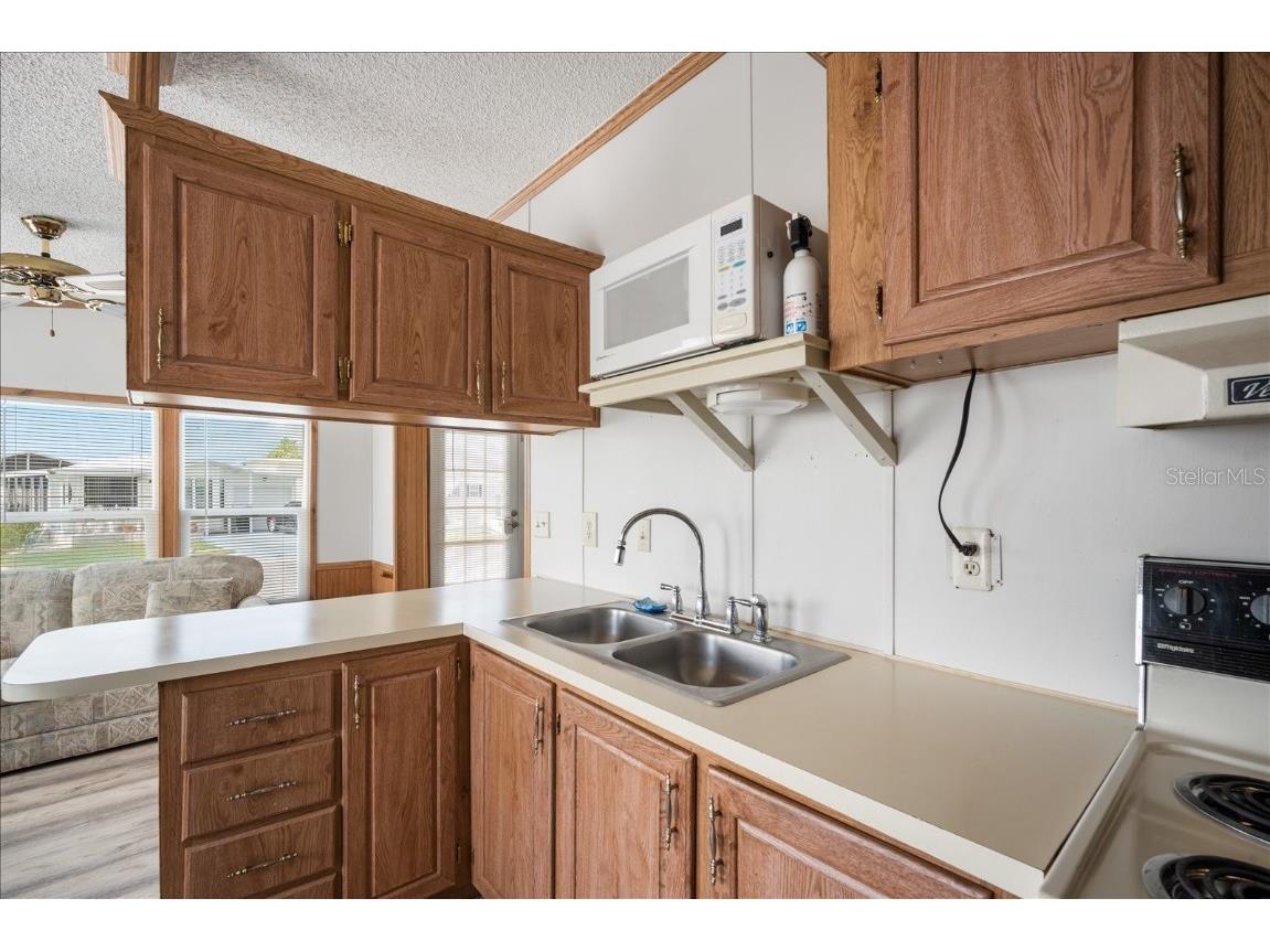 35045 Cynthia Avenue Zephyrhills FL 33541 TB8445997 image13