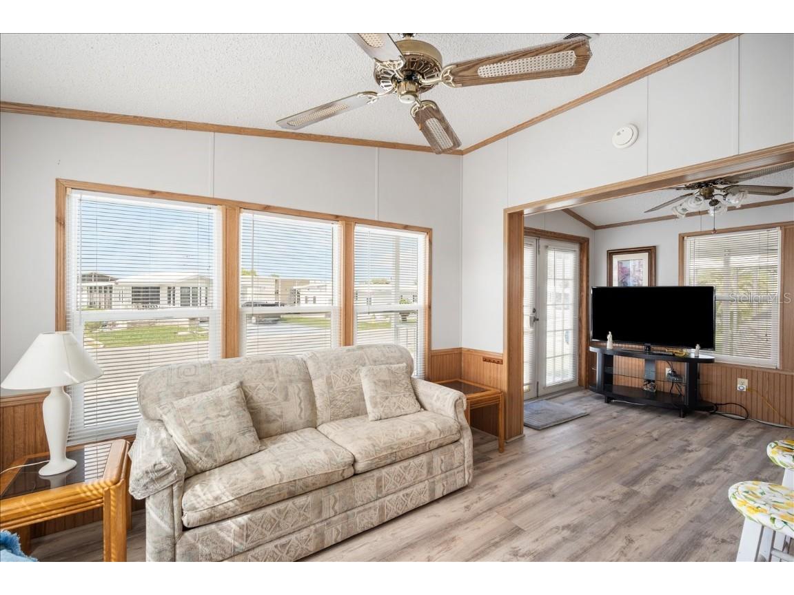 35045 Cynthia Avenue Zephyrhills FL 33541 TB8445997 image9