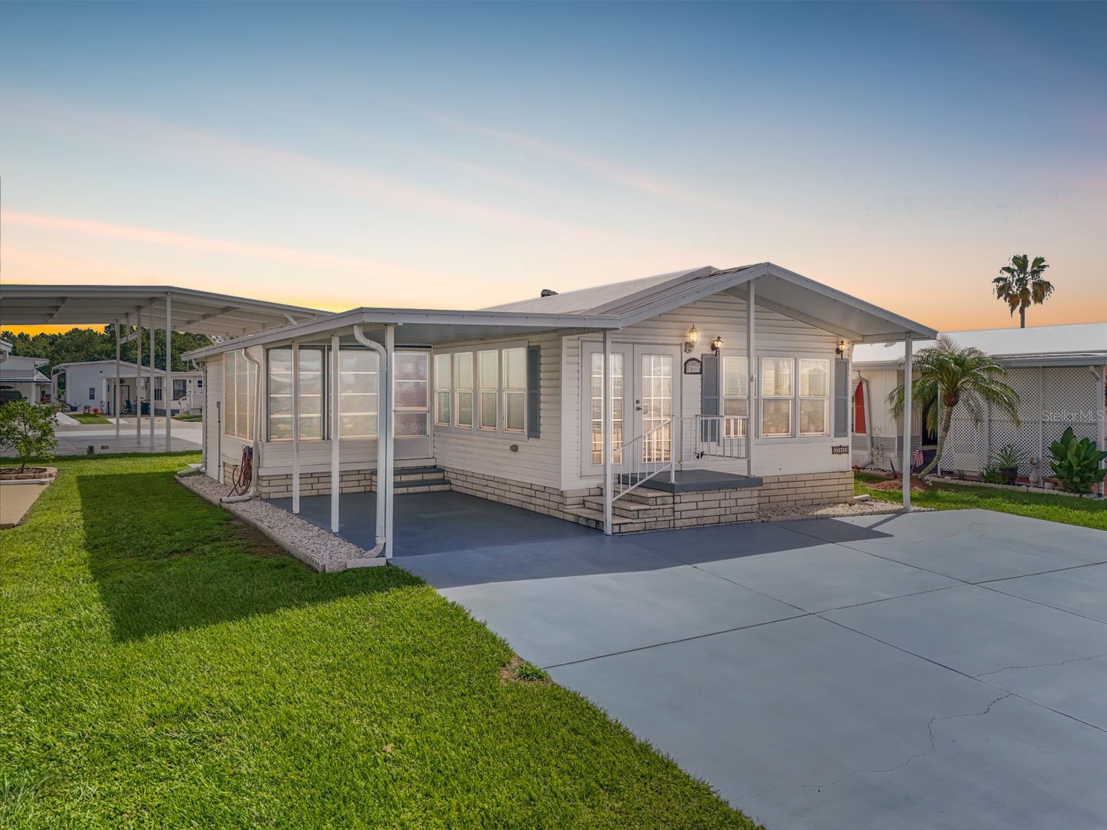 35045 Cynthia Avenue Zephyrhills FL 33541 TB8487695 image1