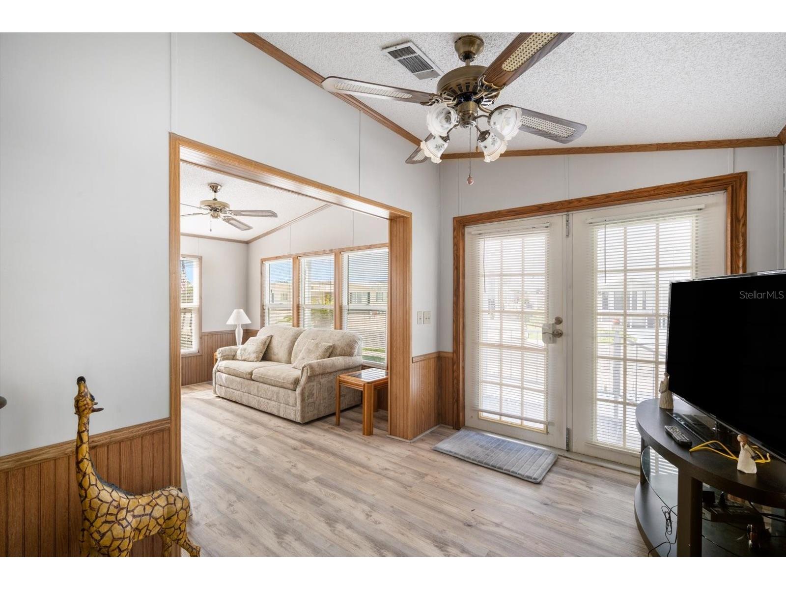 35045 Cynthia Avenue Zephyrhills FL 33541 TB8487695 image5