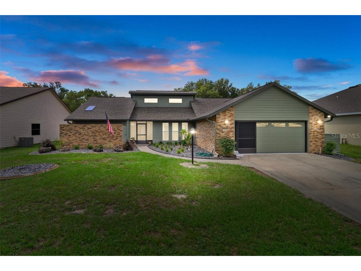 35046 Smoketree Lane Dade City FL 33523 W7876131 image1