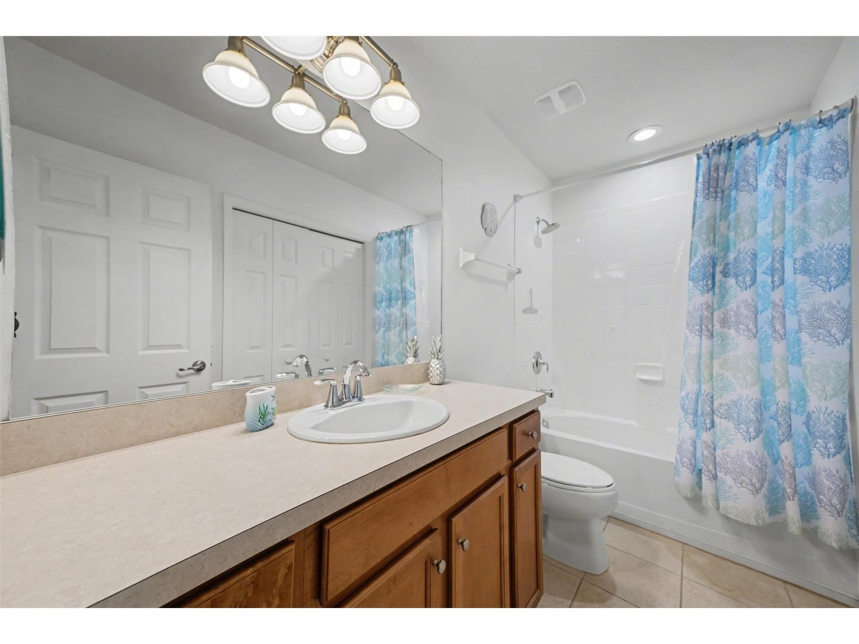 3505 45th Terrace W #105 Bradenton FL 34210 A4673981 image37