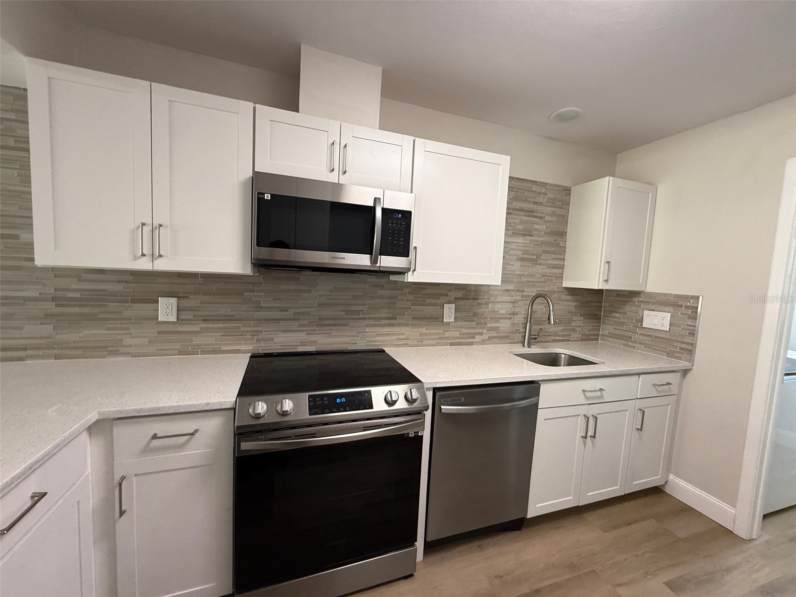 3505 Tarpon Woods Boulevard #J408 Palm Harbor FL 34685 TB8509404 image5