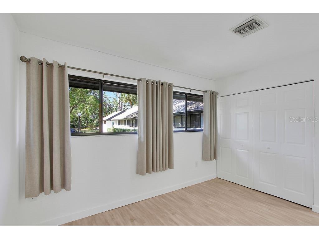 3507 Longmeadow #4 Sarasota FL 34235 A4684989 image11