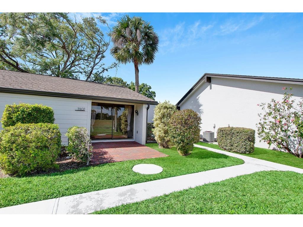 3507 Longmeadow #4 Sarasota FL 34235 A4684989 image3