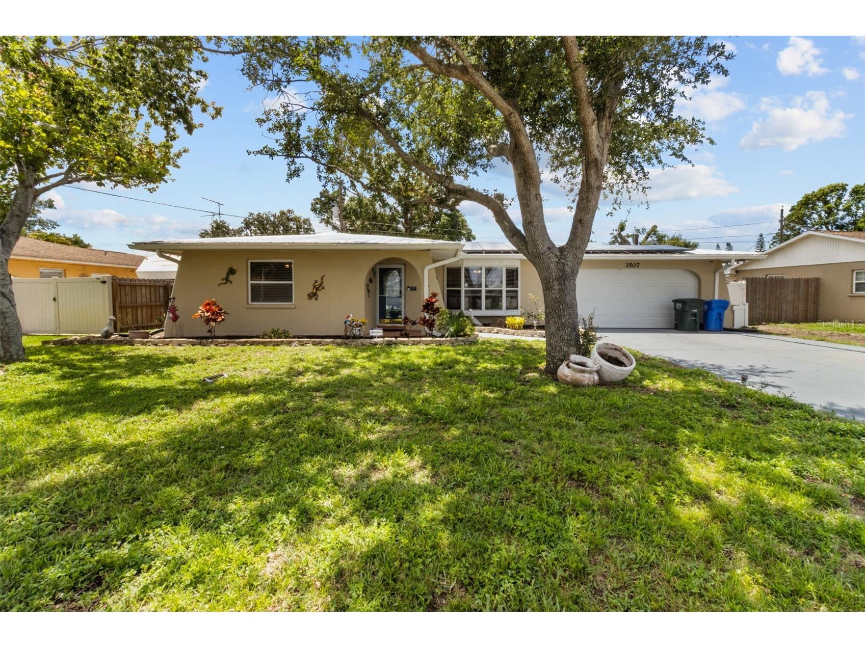 3507 Oxford Drive W Bradenton FL 34205 TB8500835 image1