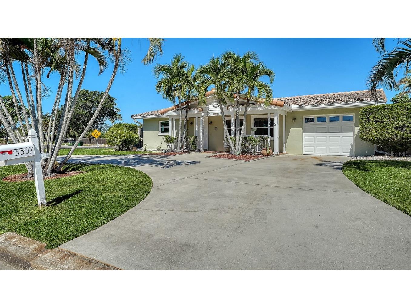 3507 Pinecrest Street Sarasota FL 34239 A4665405 image1