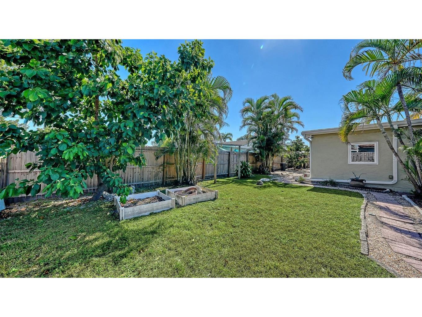 3507 Pinecrest Street Sarasota FL 34239 A4665405 image40