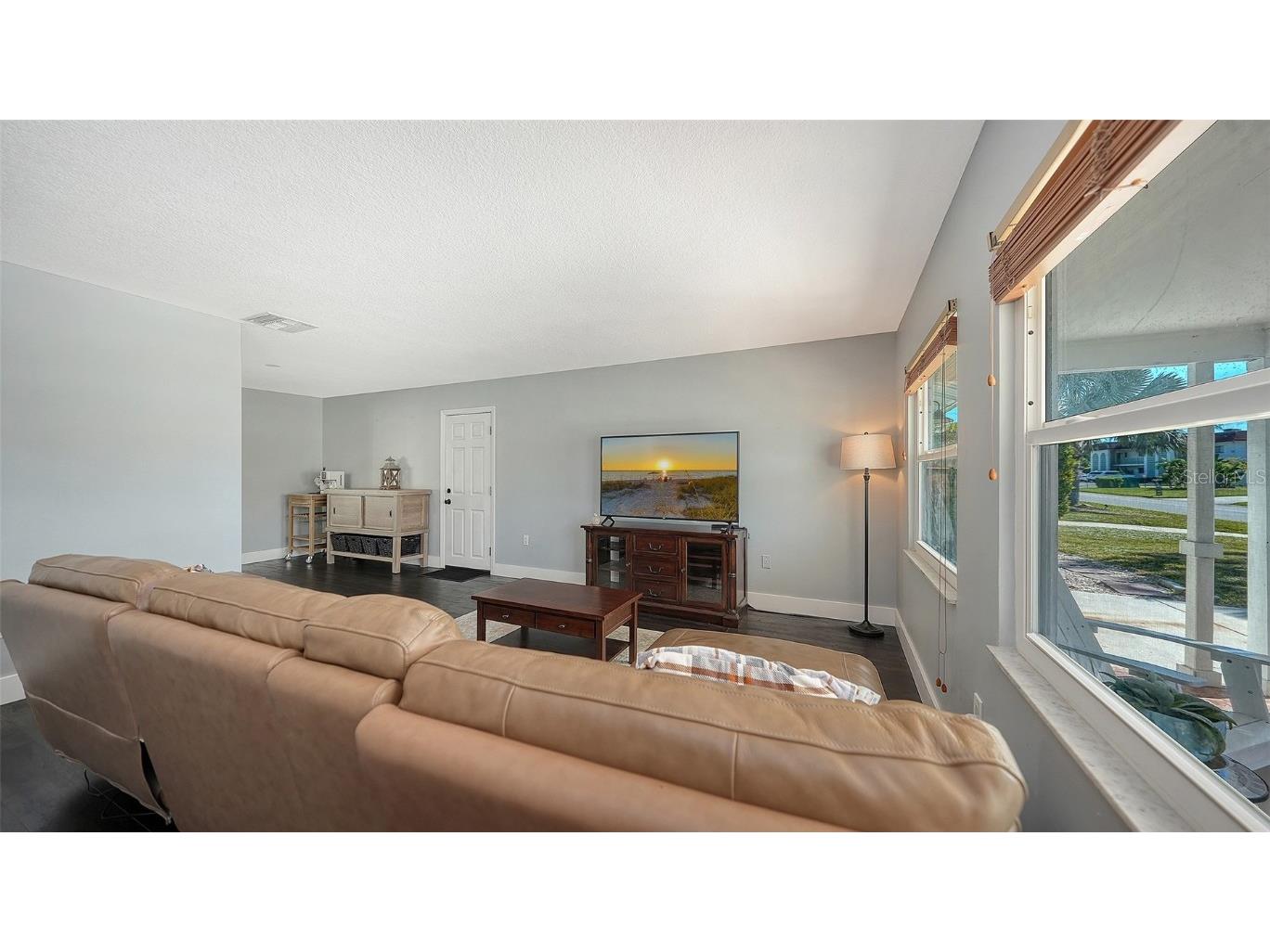 3507 Pinecrest Street Sarasota FL 34239 A4665405 image6