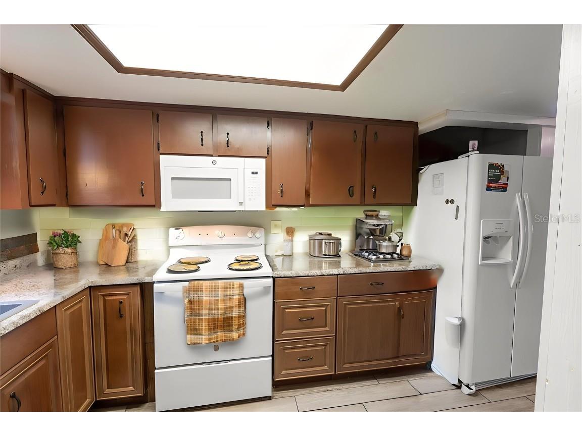 35077 Whispering Oaks Blvd Dade City FL 33523 TB8397706 image2