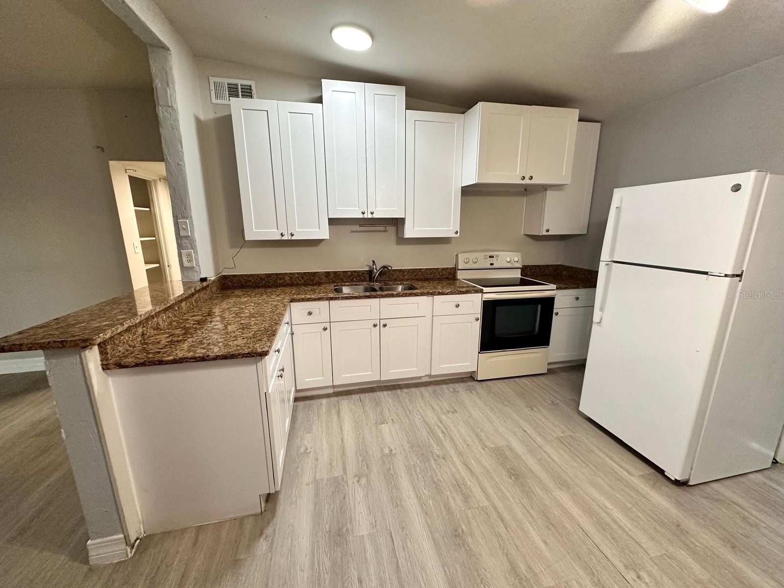 3508 Oranole Road Orlando FL 32810 V4949009 image7