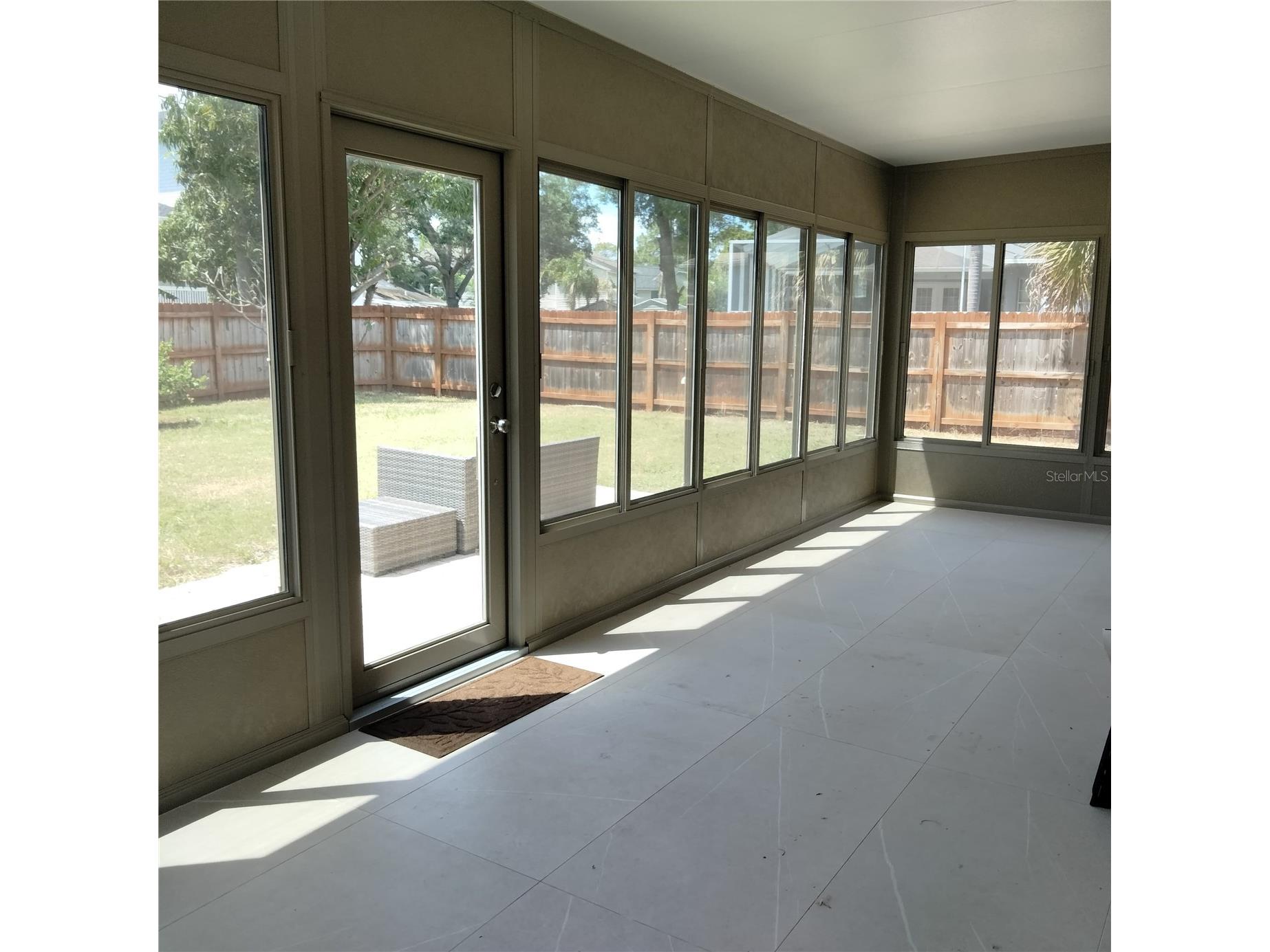 351 Davenport Avenue NE Saint Petersburg FL 33702 TB8496508 image13