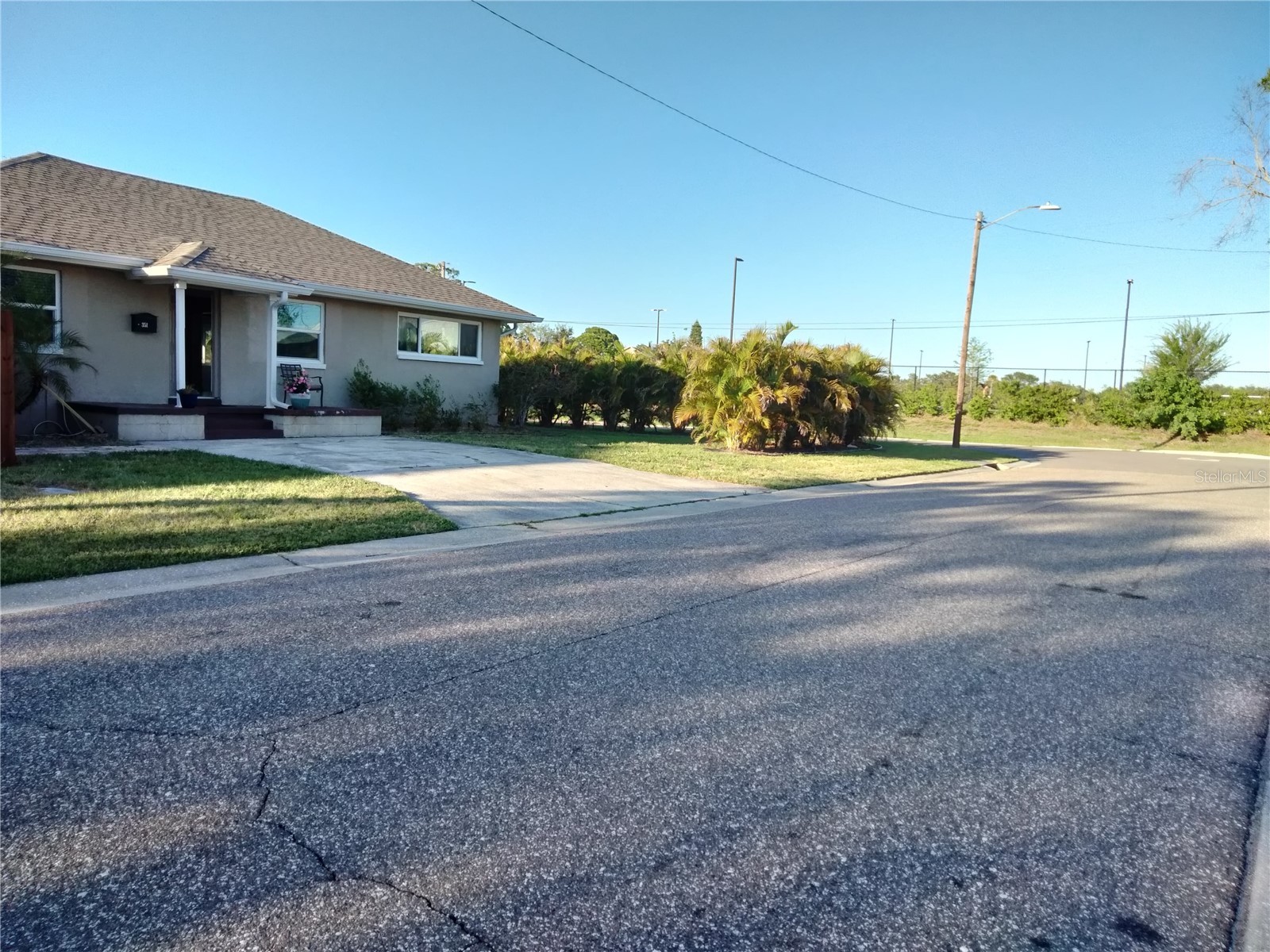 351 Davenport Avenue NE Saint Petersburg FL 33702 TB8496508 image3