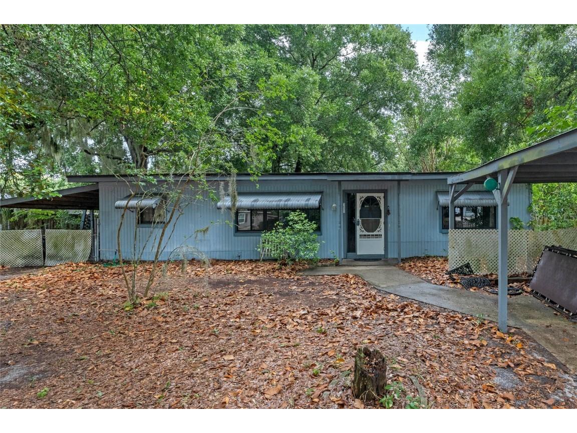 351 E 4th Street Chuluota FL 32766 O6205899 image1