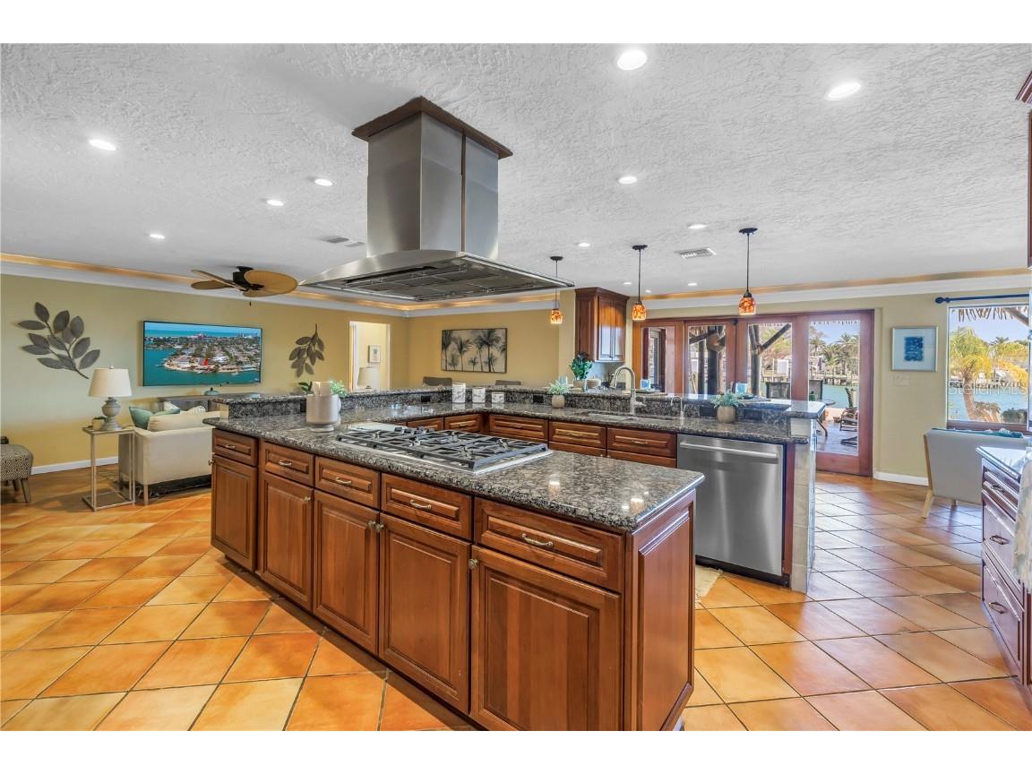 351 S Julia Circle Saint Pete Beach FL 33706 TB8359802 image18