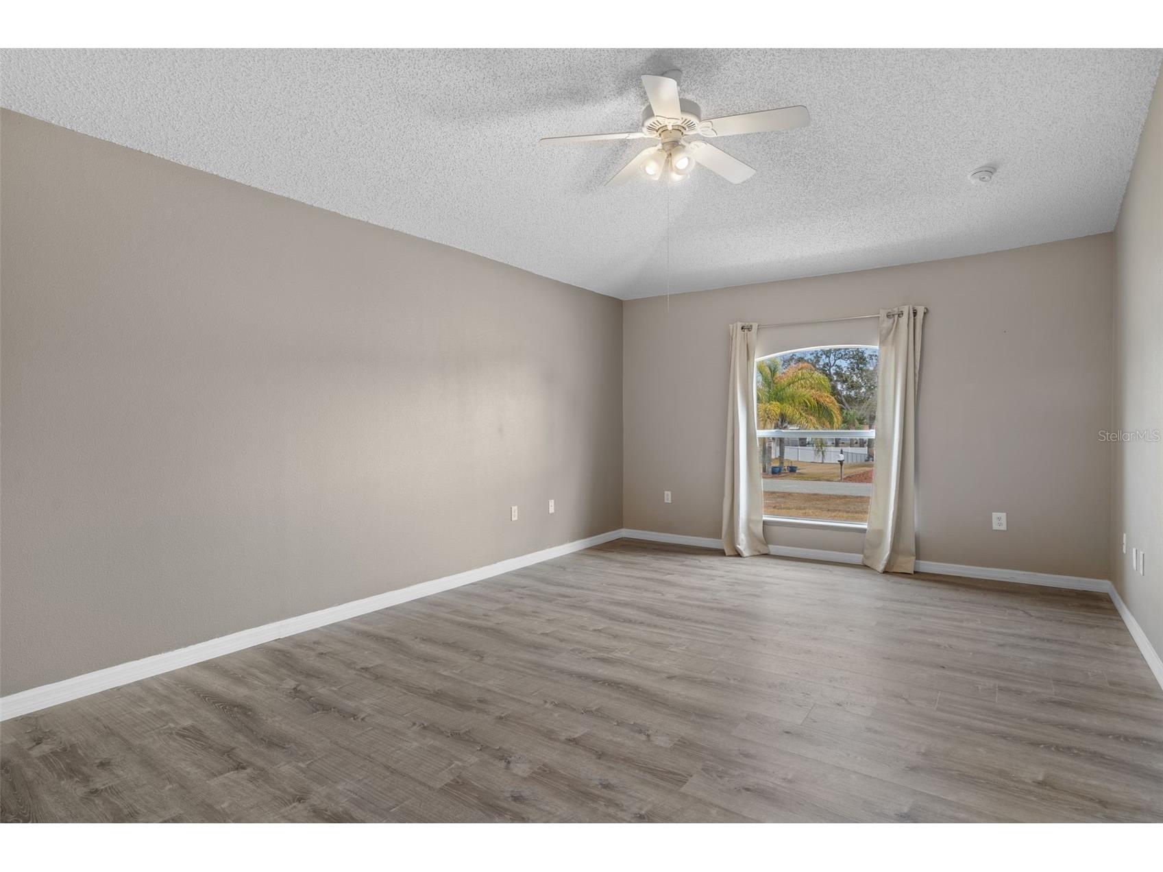 351 Upland Avenue Spring Hill FL 34606 W7883245 image25