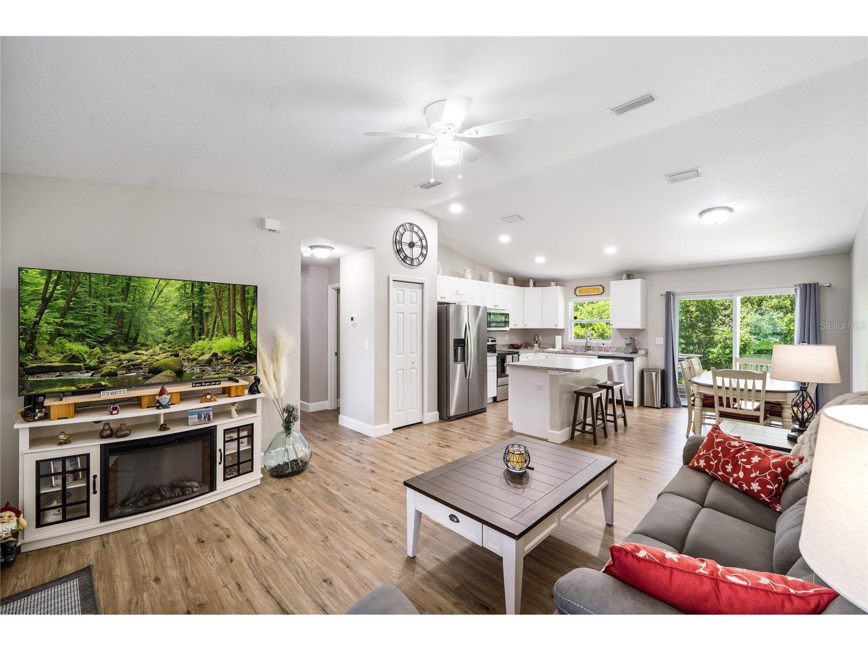 351 W Elm Drive Orange City FL 32763 V4949922 image4