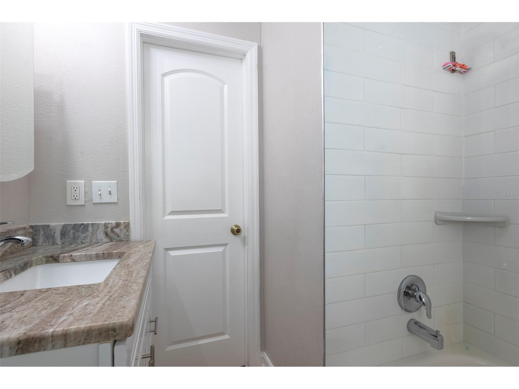 3510 4th Avenue N Saint Petersburg FL 33713 TB8487477 image17