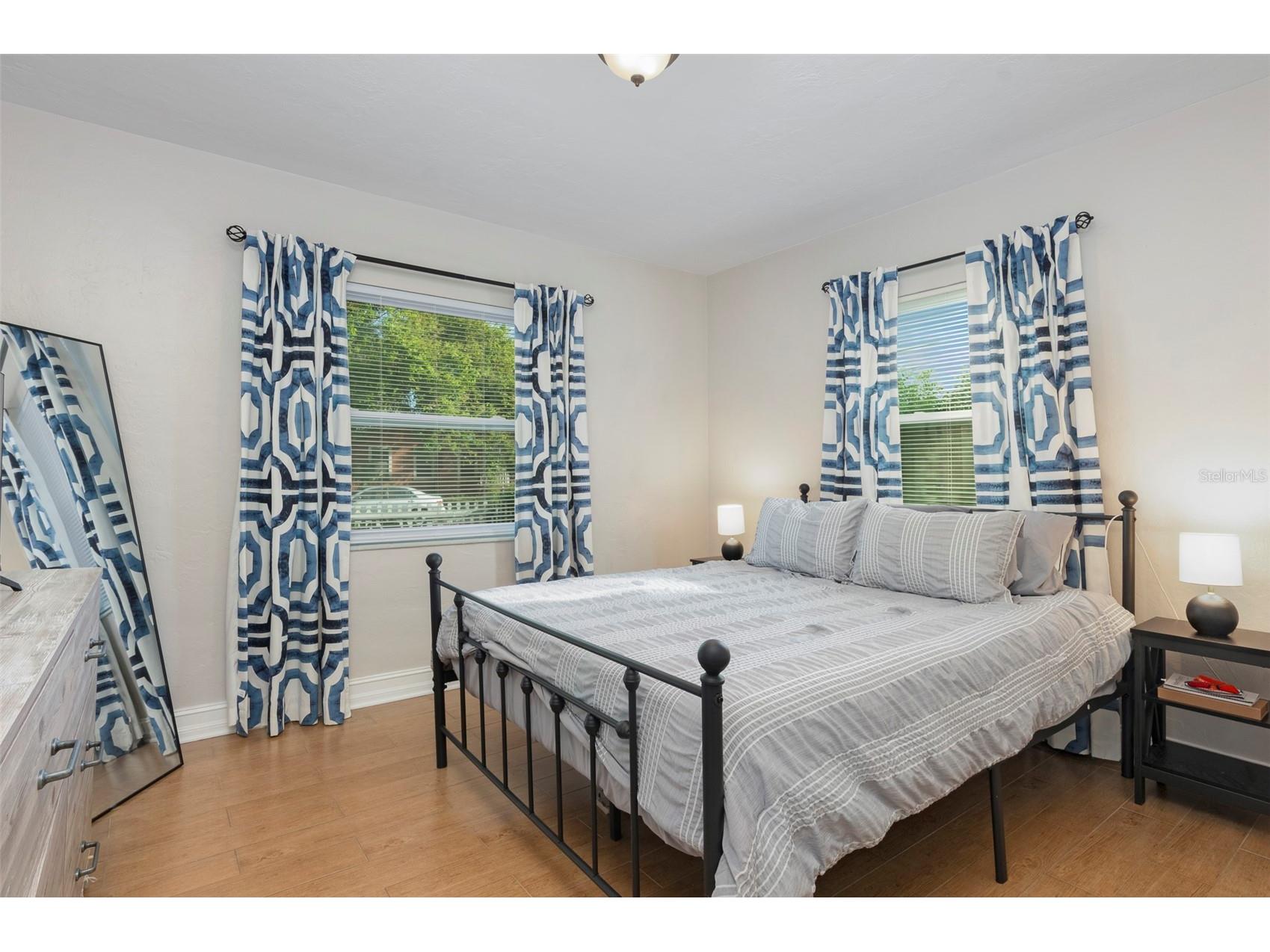 3510 4th Avenue N Saint Petersburg FL 33713 TB8487477 image18