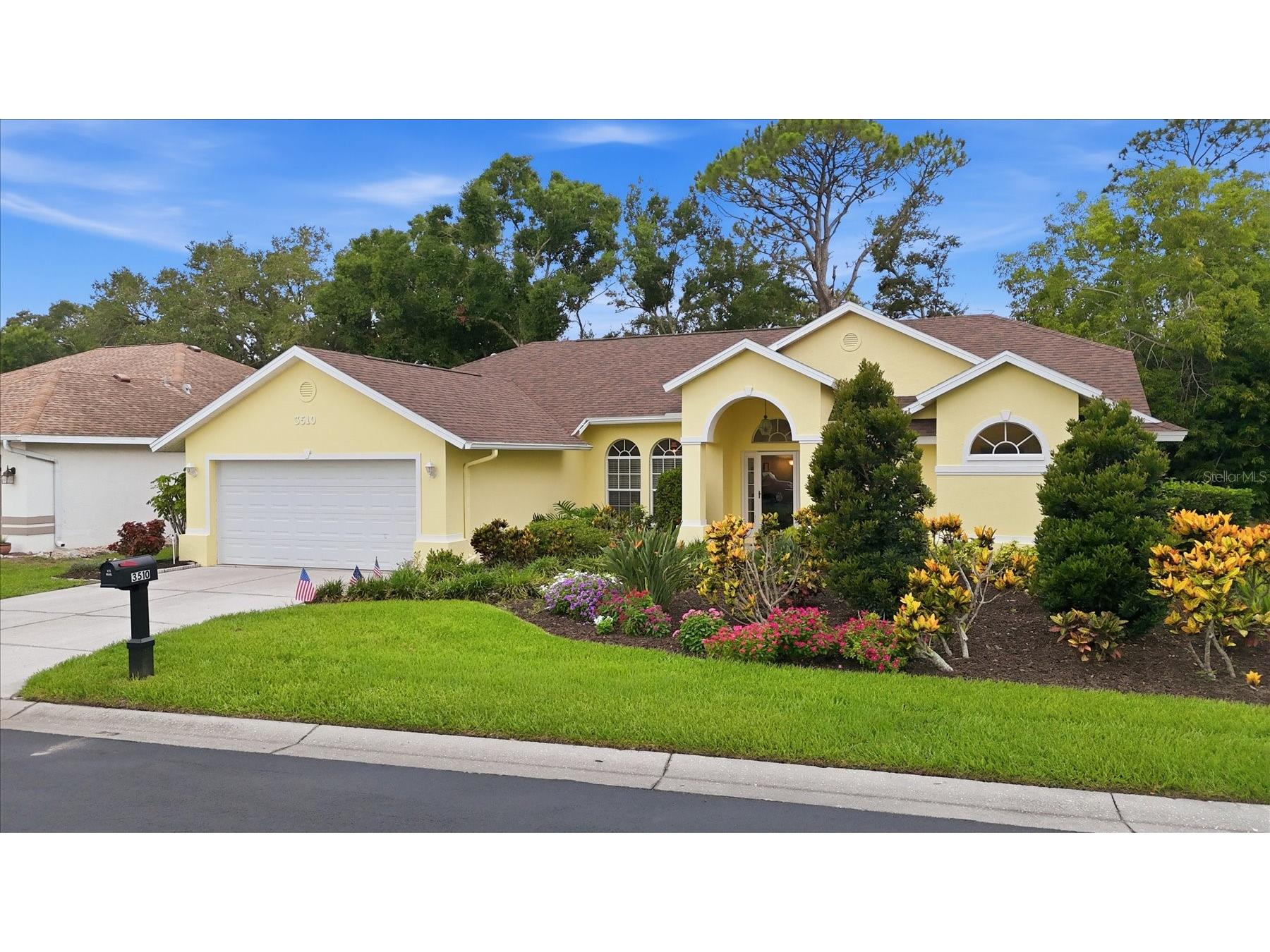3510 Crystal Lakes Court Sarasota FL 34235 A4693705 image1