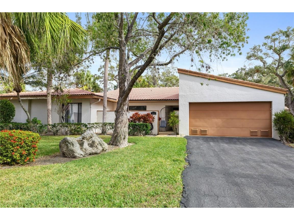 3510 Wood Owl Circle #1 Bradenton FL 34210 A4599915 image1