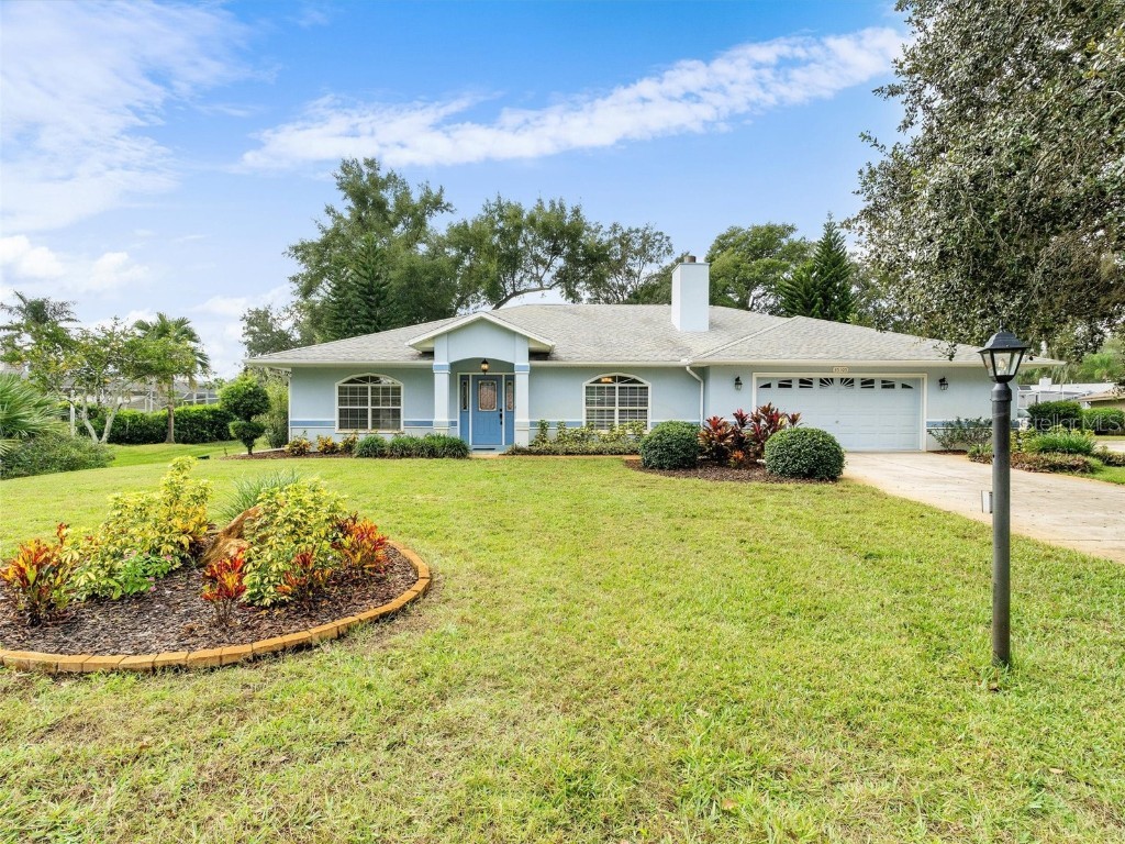 35105 Riverside Court Leesburg FL 34788 - HAINES CREEK/CHAIN OF LAKES G5075634 image1