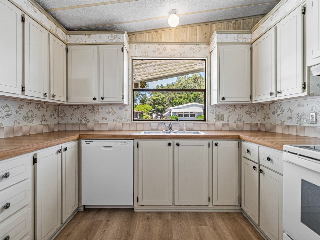 35106 Mcculloughs Leap Zephyrhills FL 33541 TB8431756 image12