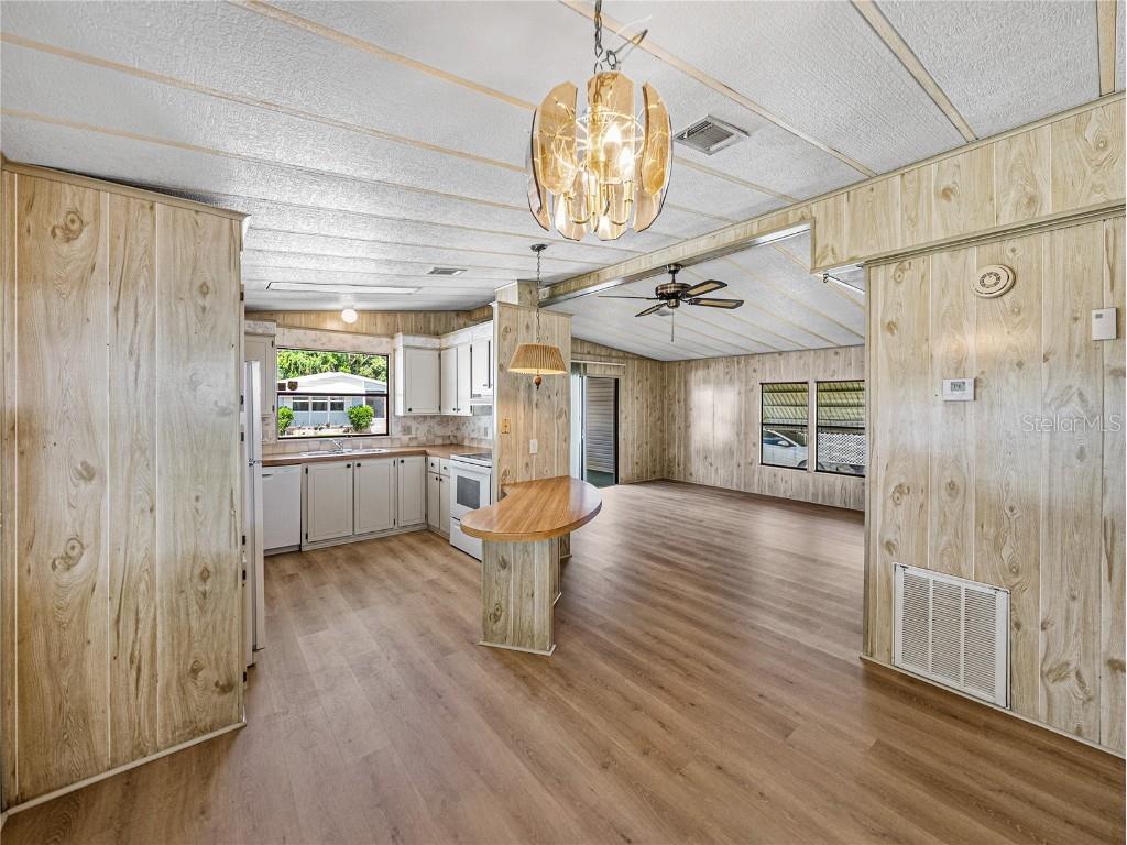 35106 Mcculloughs Leap Zephyrhills FL 33541 TB8431756 image19