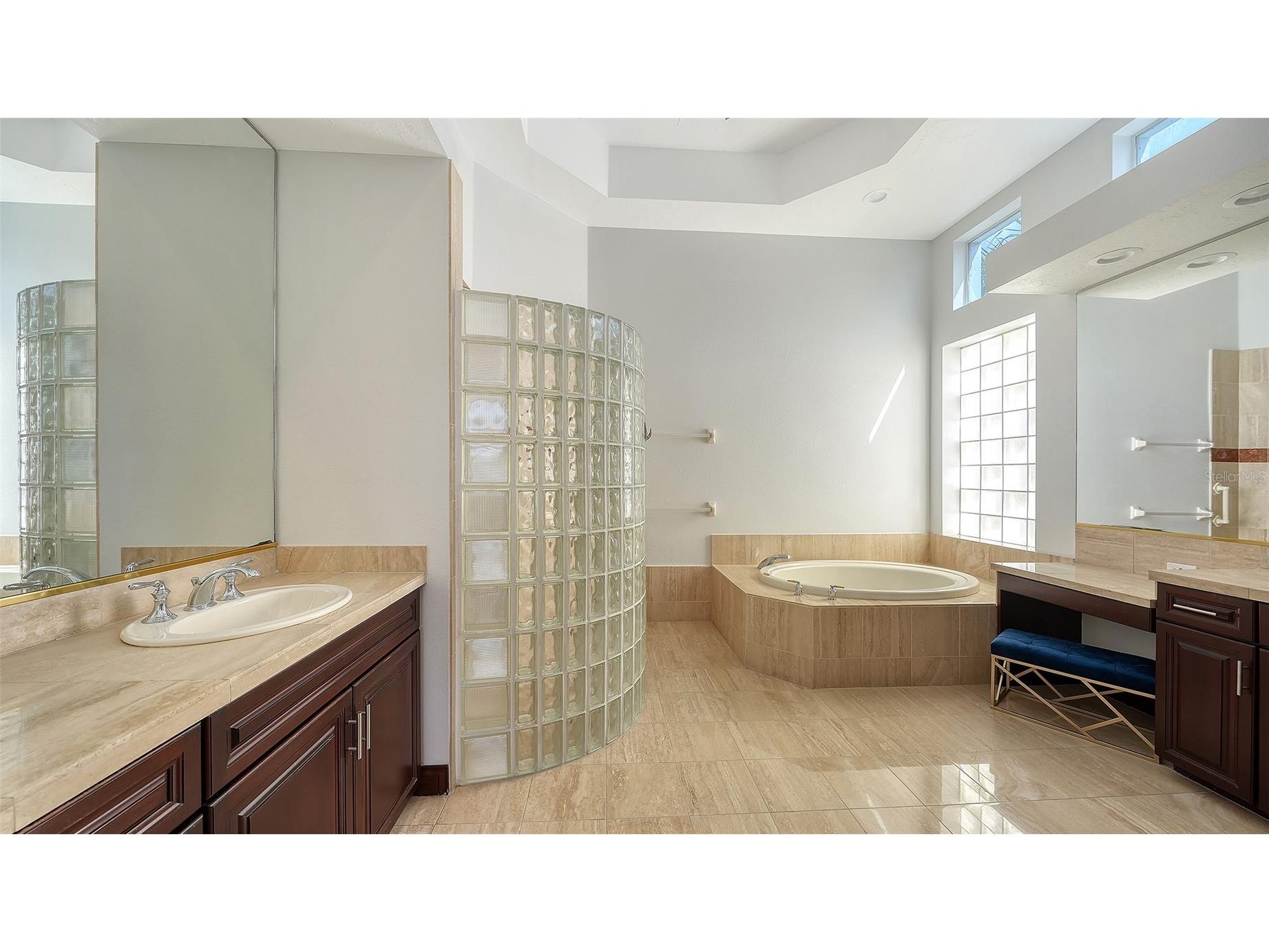 3511 Fair Oaks Court Longboat Key FL 34228 A4684840 image28