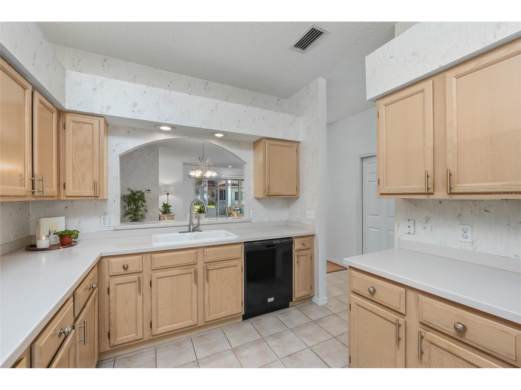 3511 Tealwood Circle Palm Harbor FL 34685 TB8497190 image4