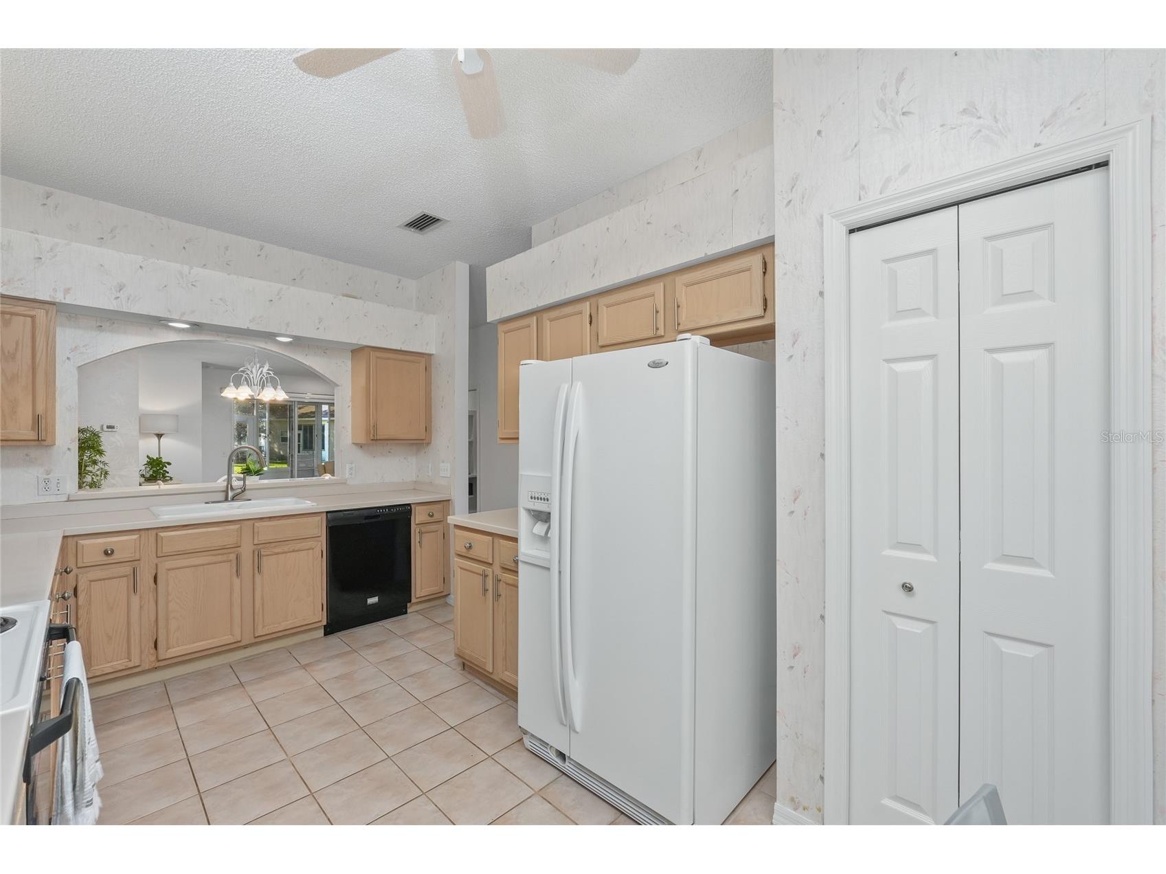 3511 Tealwood Circle Palm Harbor FL 34685 TB8497190 image5