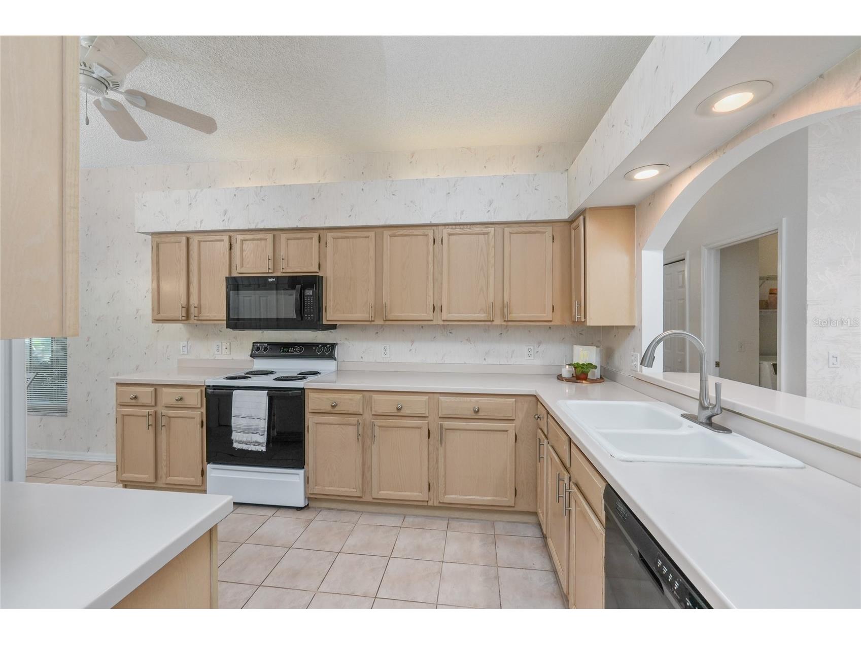 3511 Tealwood Circle Palm Harbor FL 34685 TB8497190 image6
