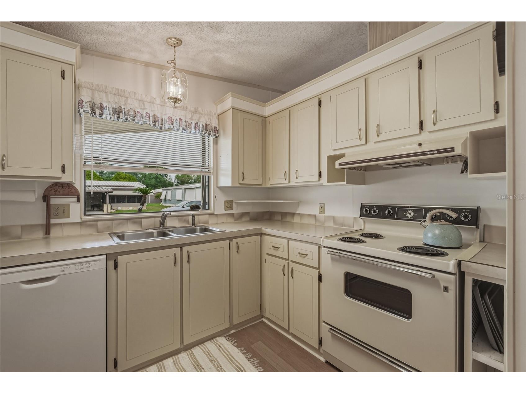 35116 Colony Hills Drive Zephyrhills FL 33541 TB8496704 image17