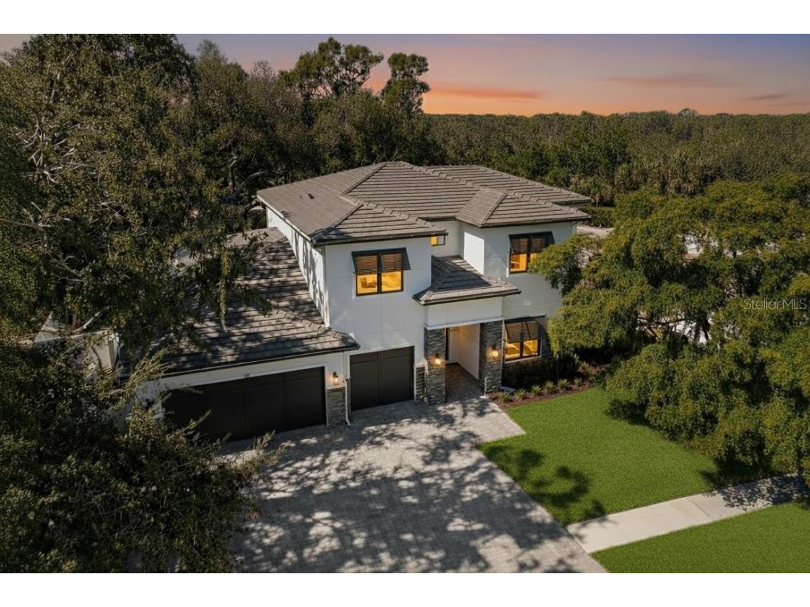 3512 Camino Real Sarasota FL 34239 A4671290 image1