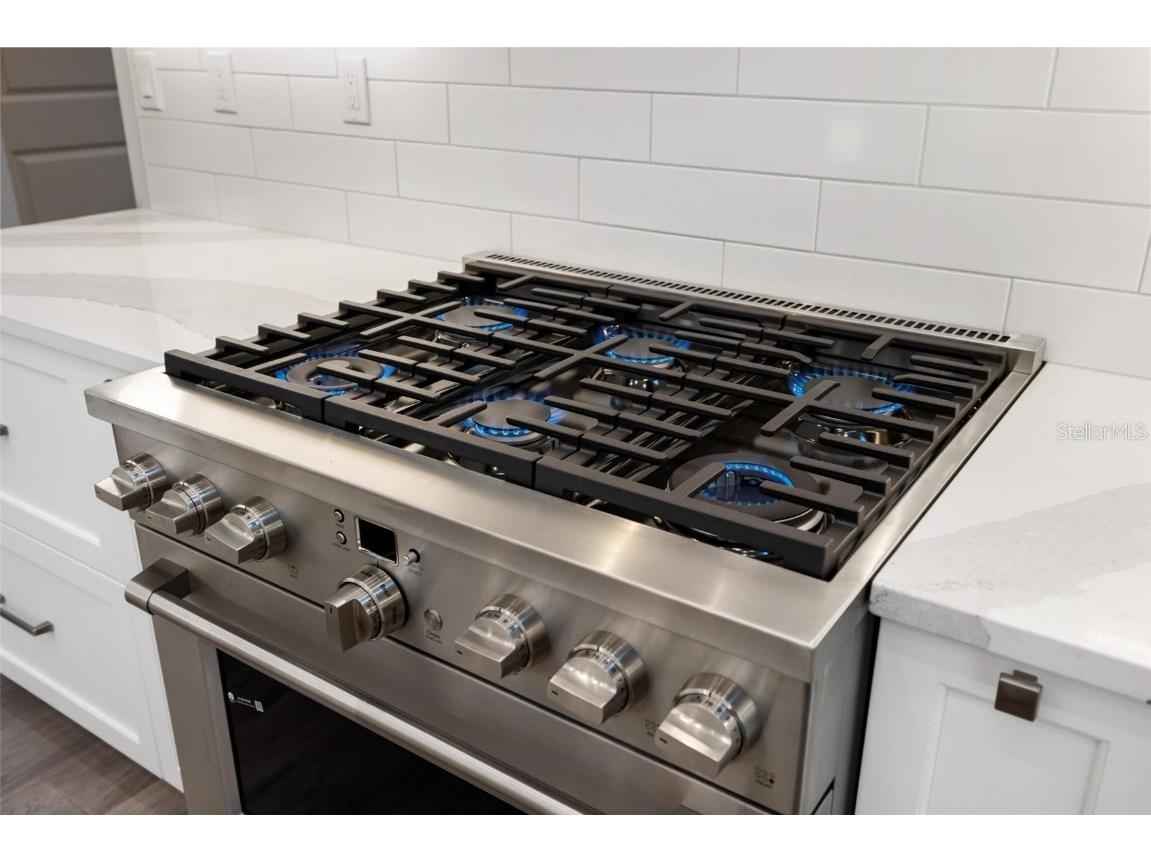 3512 Camino Real Sarasota FL 34239 A4671290 image11