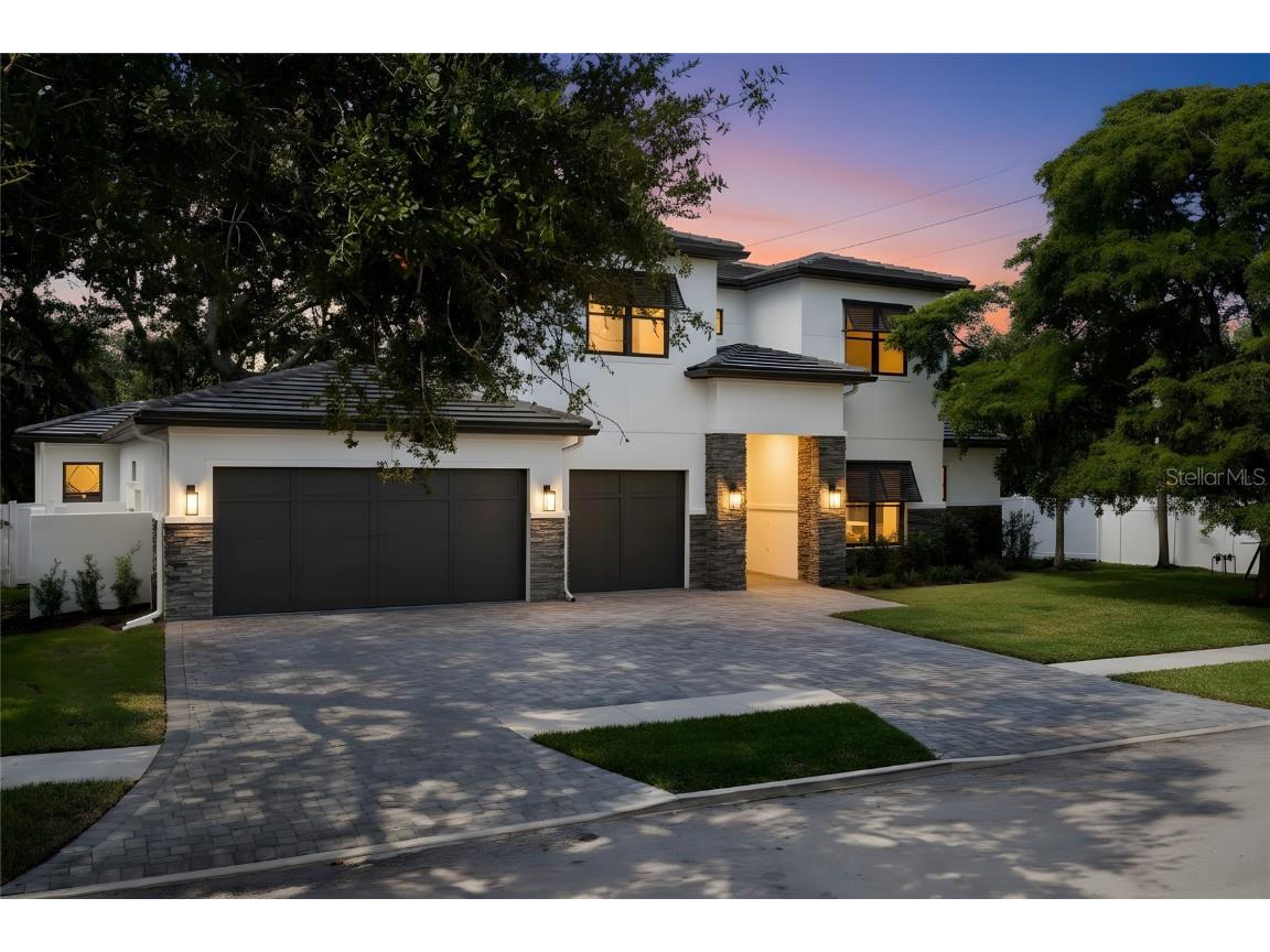 3512 Camino Real Sarasota FL 34239 A4671290 image3