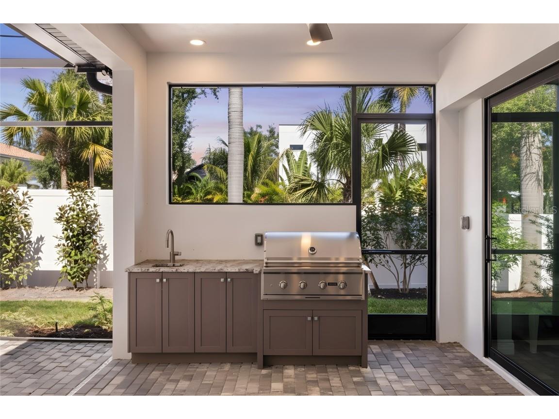 3512 Camino Real Sarasota FL 34239 A4671290 image37