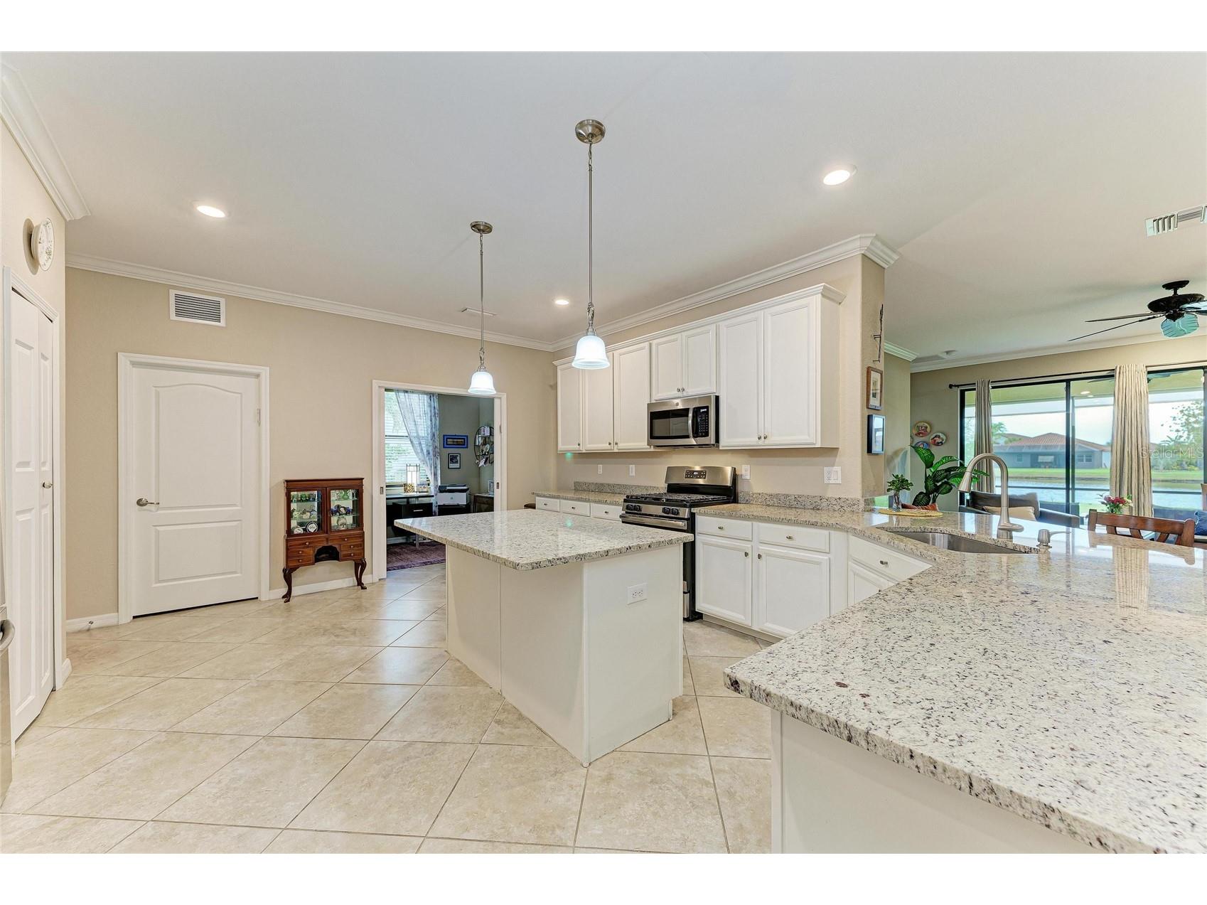 3512 Savanna Palms Court Bradenton FL 34211 A4700497 image12