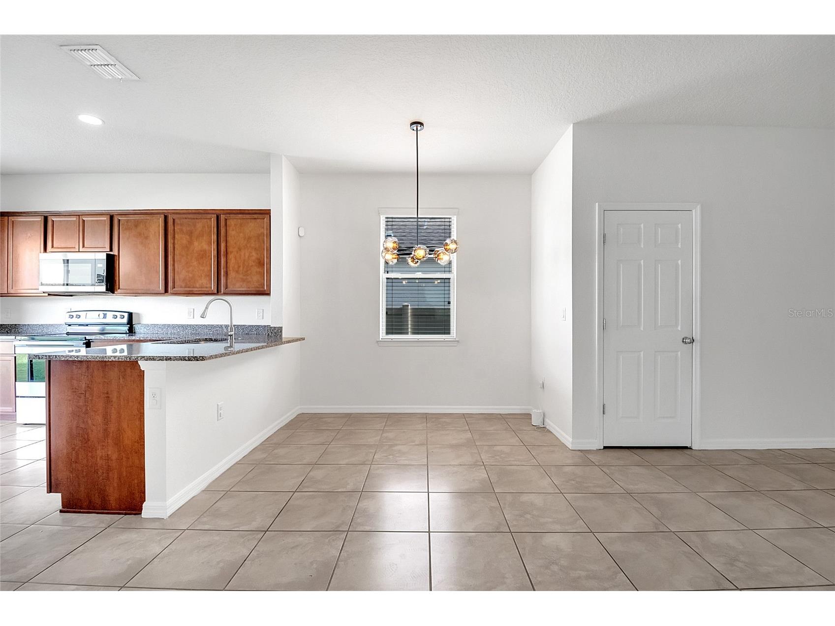 3512 Southern Cross Loop Kissimmee FL 34744 O6396495 image12